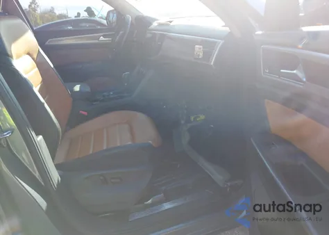 2018 Volkswagen Atlas 3.6L V6 Sel Premium from USA, damaged, VIN 1V2NR2CA4JC565670